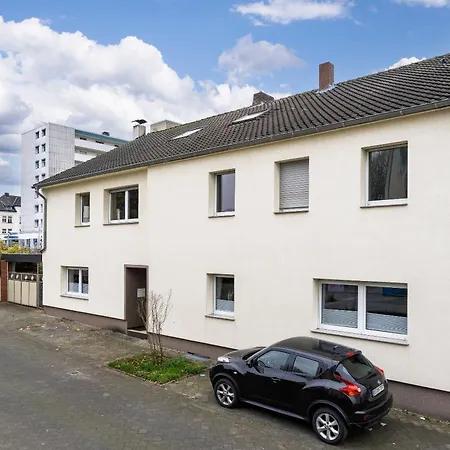 Apartment Stylische Grosse 5-zimmerwohnung-wlan-free Parking- *