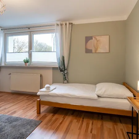 Stylische Grosse 5-zimmerwohnung-wlan-free Parking- *