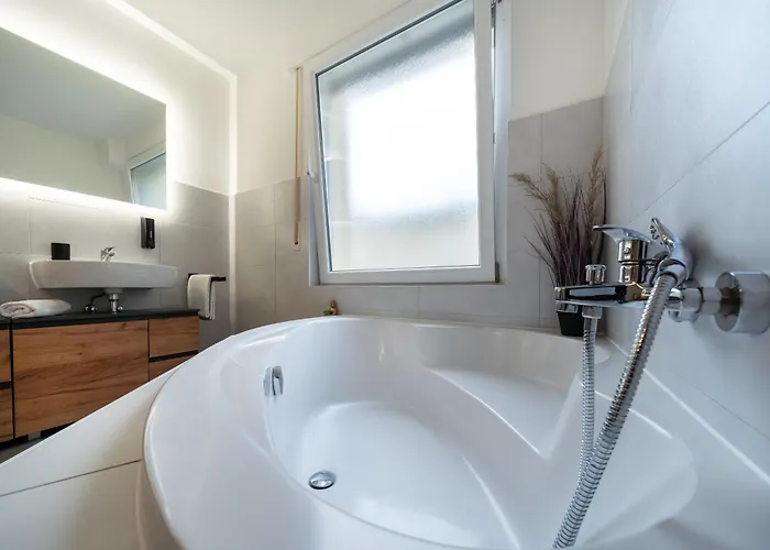 Lägenhet Stylische Grosse 5-zimmerwohnung-wlan-free Parking- Beckum