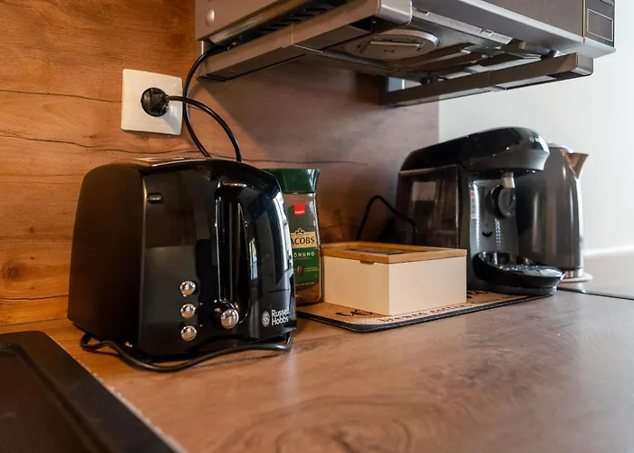 Stylische Grosse 5-zimmerwohnung-wlan-free Parking- Beckum