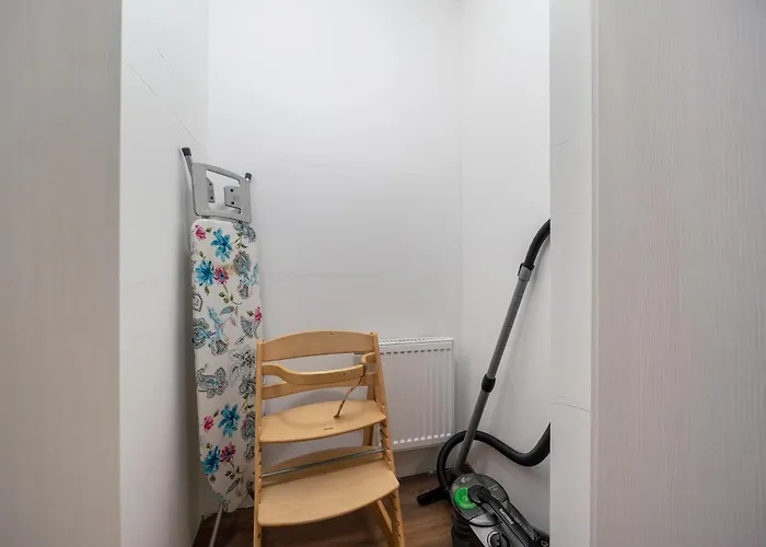 Stylische Grosse 5-zimmerwohnung-wlan-free Parking-