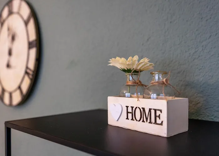 Stylische Grosse 5-zimmerwohnung-wlan-free Parking- Lägenhet Beckum