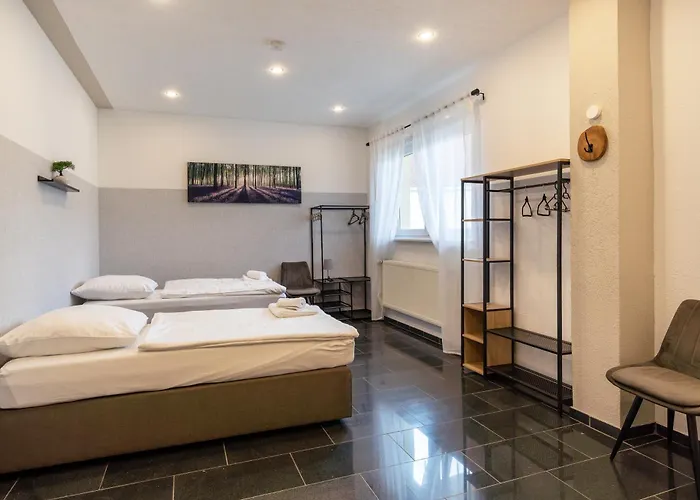 Lägenhet Stylische Grosse 5-zimmerwohnung-wlan-free Parking-